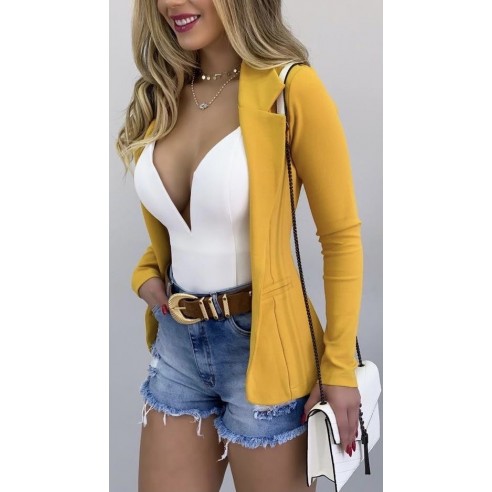 Elige el color del blazer