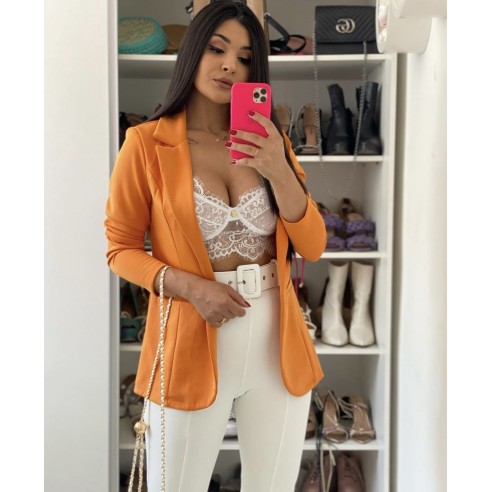 Elige el color del blazer